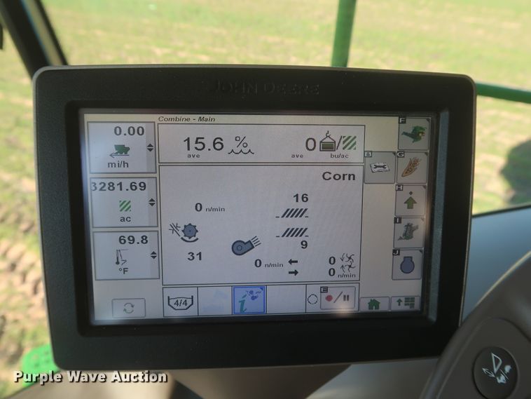 image for item DJ1822 2016 John Deere S670 STS  combine