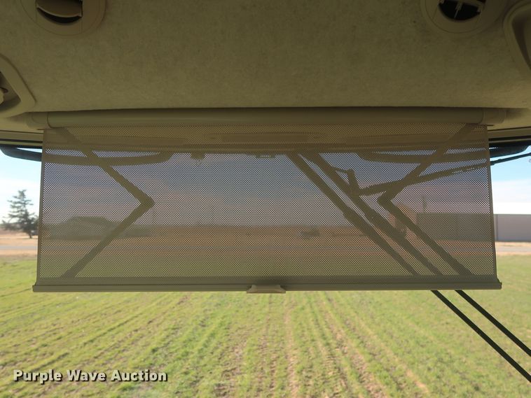 image for item DJ1822 2016 John Deere S670 STS  combine