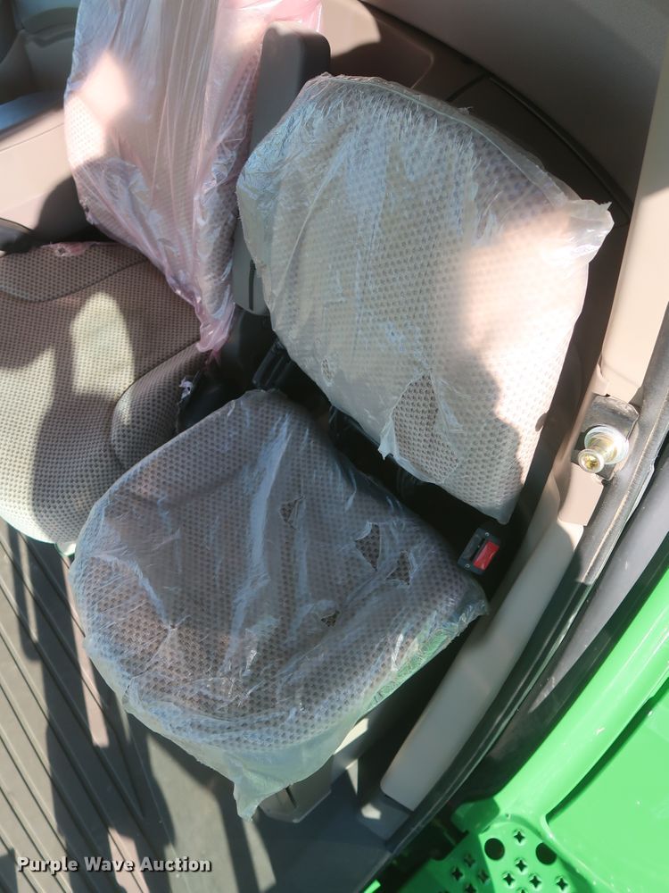 image for item DJ1822 2016 John Deere S670 STS  combine