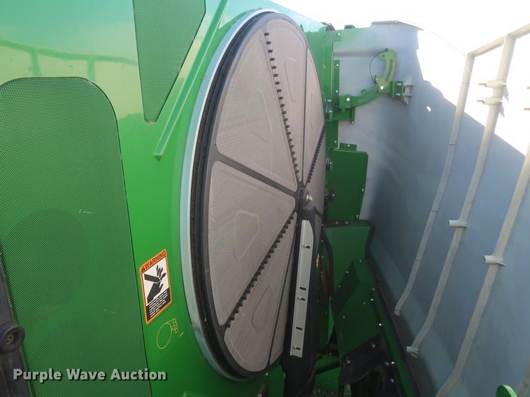 image for item DJ1822 2016 John Deere S670 STS  combine