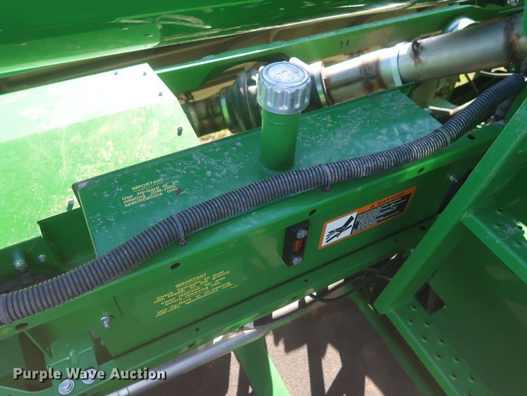 image for item DJ1822 2016 John Deere S670 STS  combine