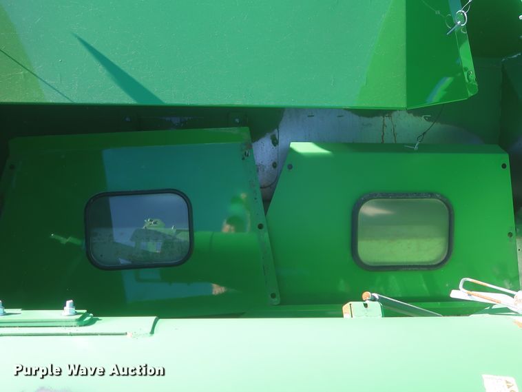 image for item DJ1822 2016 John Deere S670 STS  combine