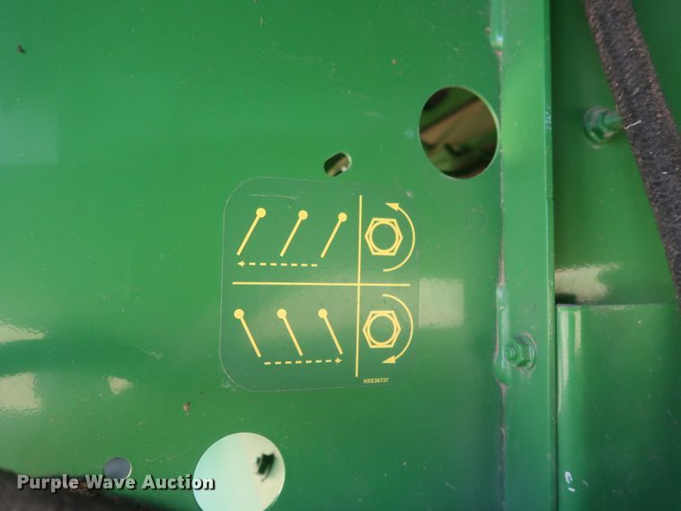 image for item DJ1822 2016 John Deere S670 STS  combine