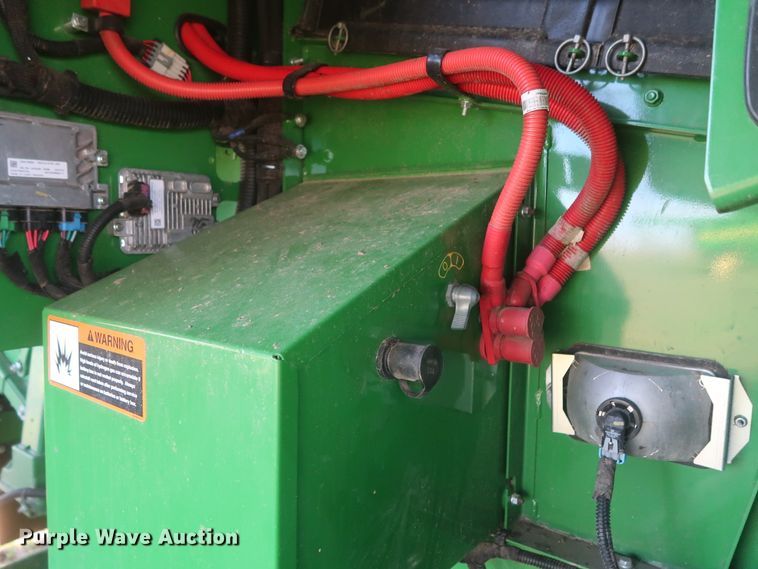 image for item DJ1822 2016 John Deere S670 STS  combine