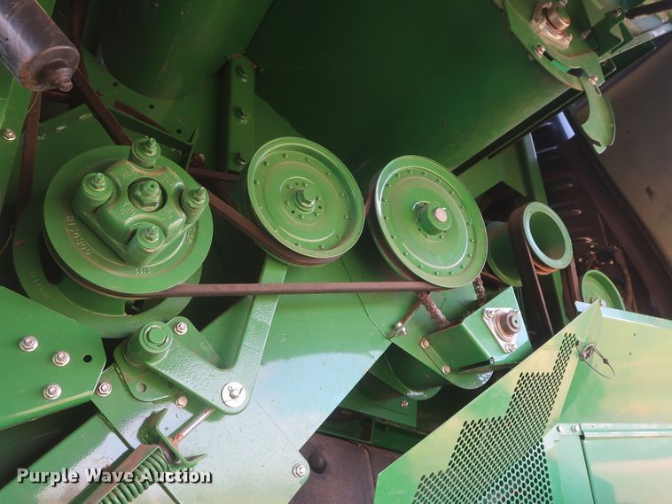 image for item DJ1822 2016 John Deere S670 STS  combine