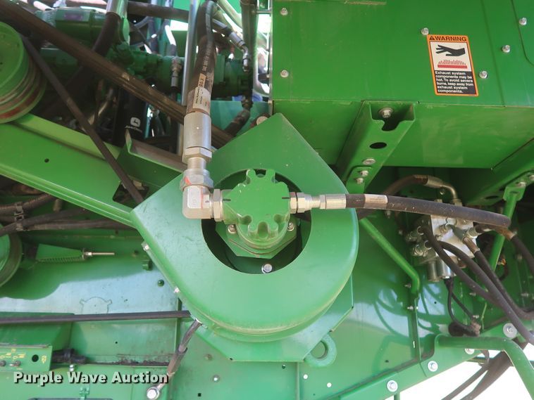 image for item DJ1822 2016 John Deere S670 STS  combine