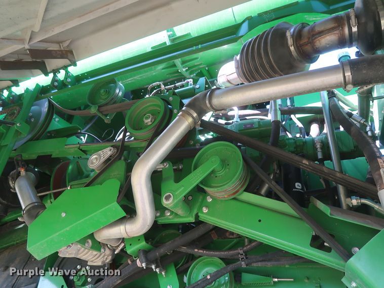 image for item DJ1822 2016 John Deere S670 STS  combine