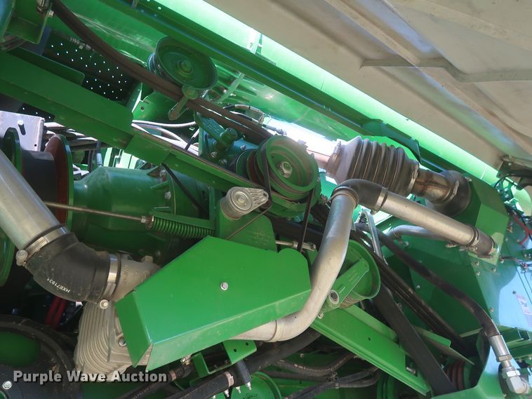 image for item DJ1822 2016 John Deere S670 STS  combine