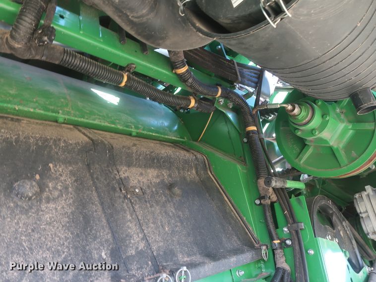 image for item DJ1822 2016 John Deere S670 STS  combine
