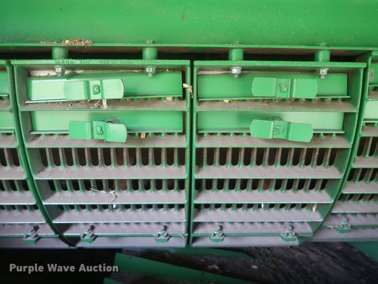 image for item DJ1822 2016 John Deere S670 STS  combine