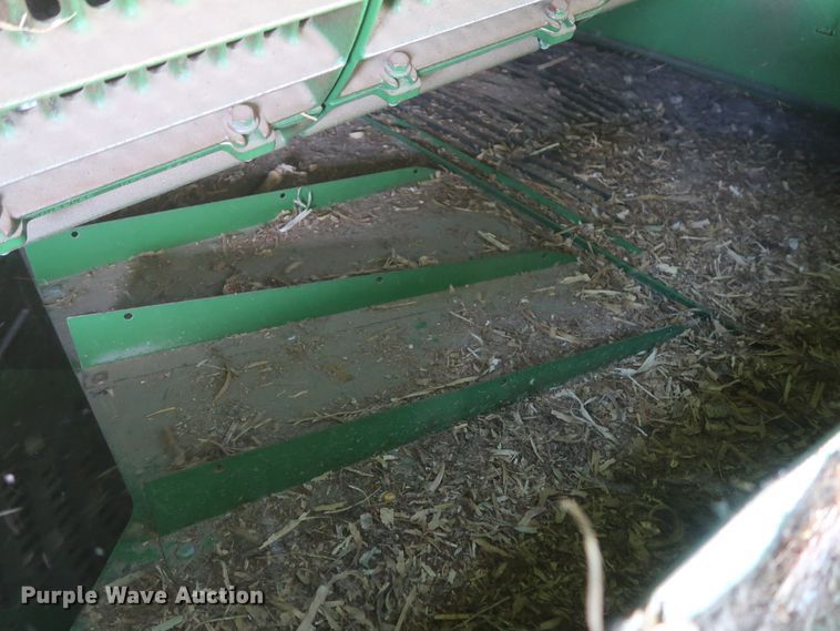 image for item DJ1822 2016 John Deere S670 STS  combine