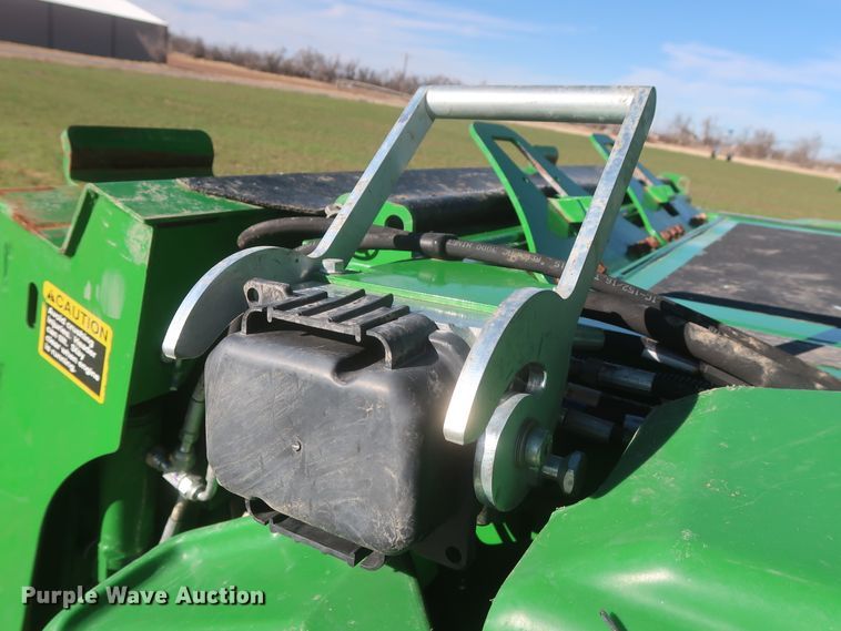 image for item DJ1822 2016 John Deere S670 STS  combine