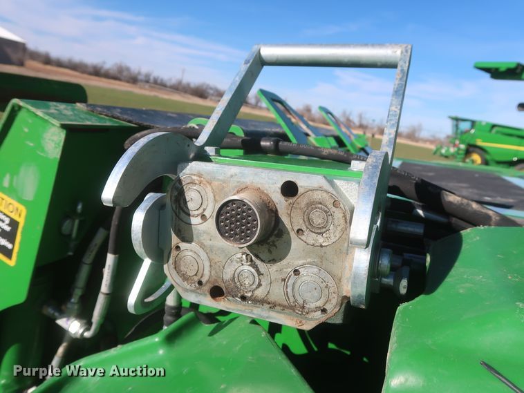 image for item DJ1822 2016 John Deere S670 STS  combine