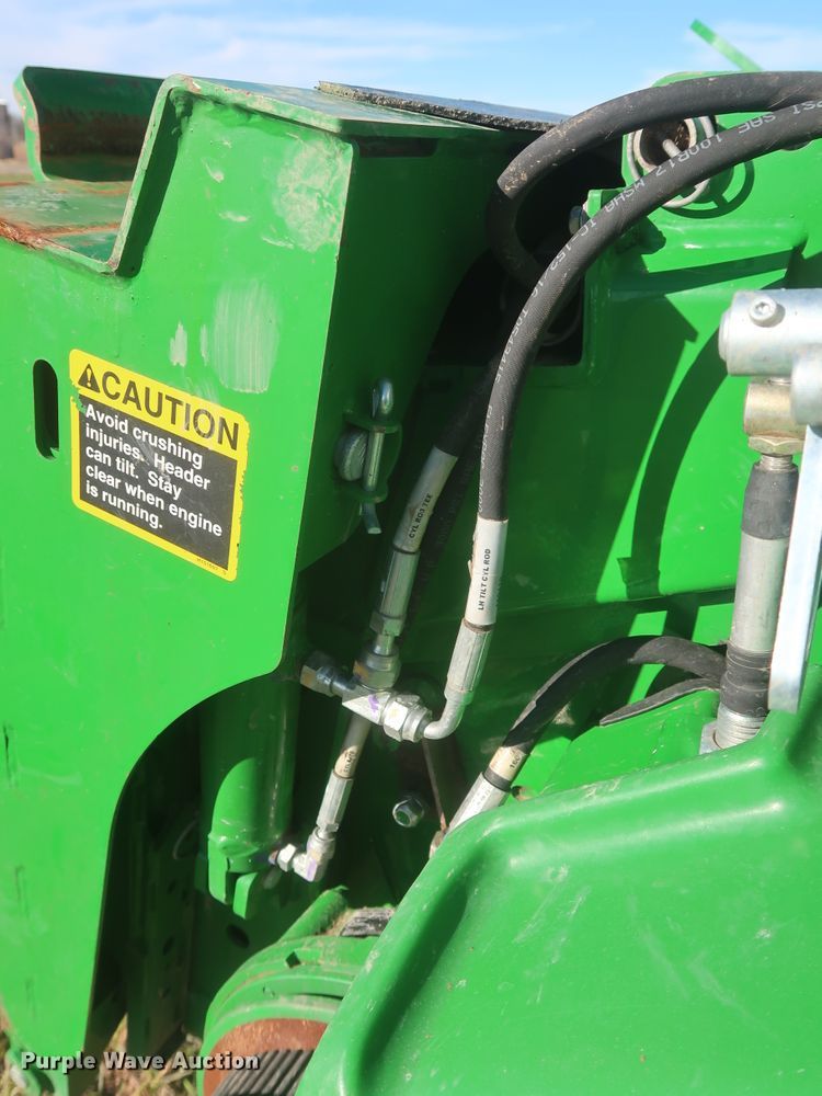 image for item DJ1822 2016 John Deere S670 STS  combine