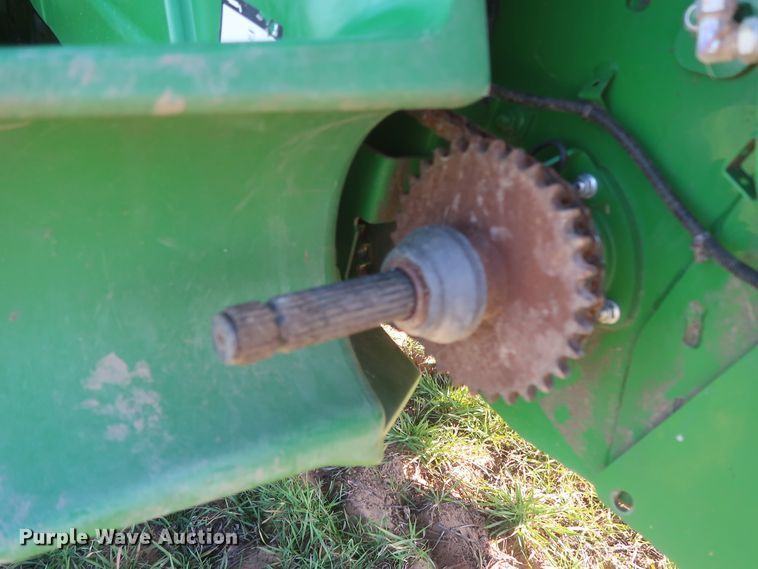 image for item DJ1822 2016 John Deere S670 STS  combine