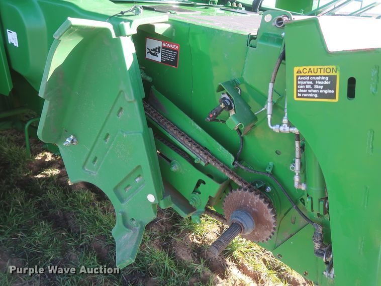 image for item DJ1822 2016 John Deere S670 STS  combine