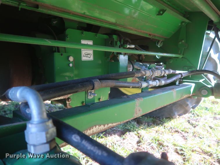 image for item DJ1822 2016 John Deere S670 STS  combine