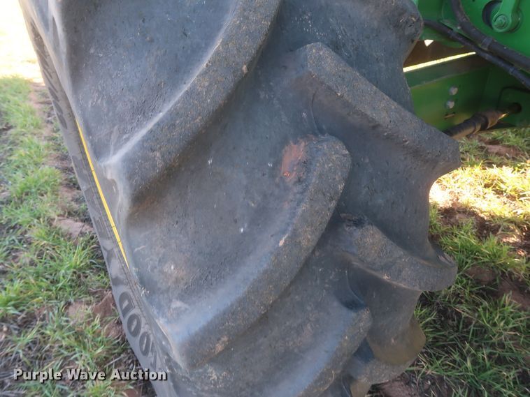 image for item DJ1822 2016 John Deere S670 STS  combine