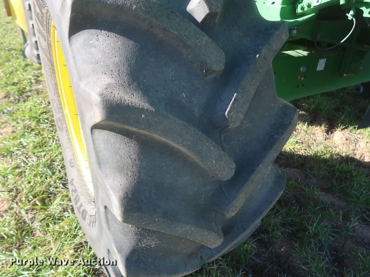 image for item DJ1822 2016 John Deere S670 STS  combine