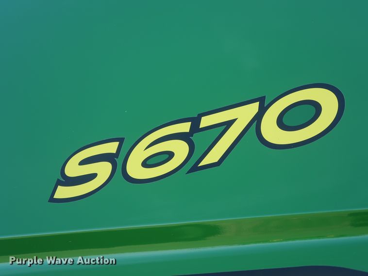 image for item DJ1822 2016 John Deere S670 STS  combine