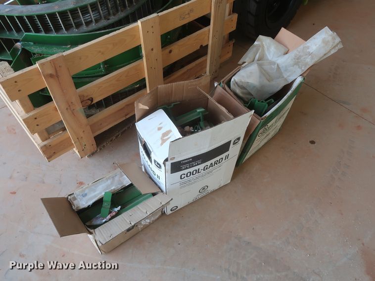 image for item DJ1822 2016 John Deere S670 STS  combine