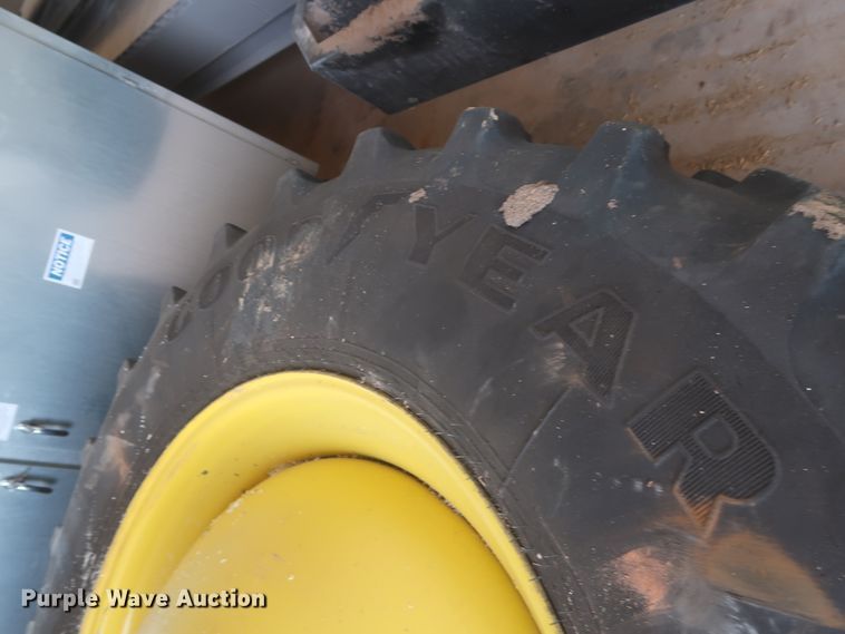 image for item DJ1822 2016 John Deere S670 STS  combine