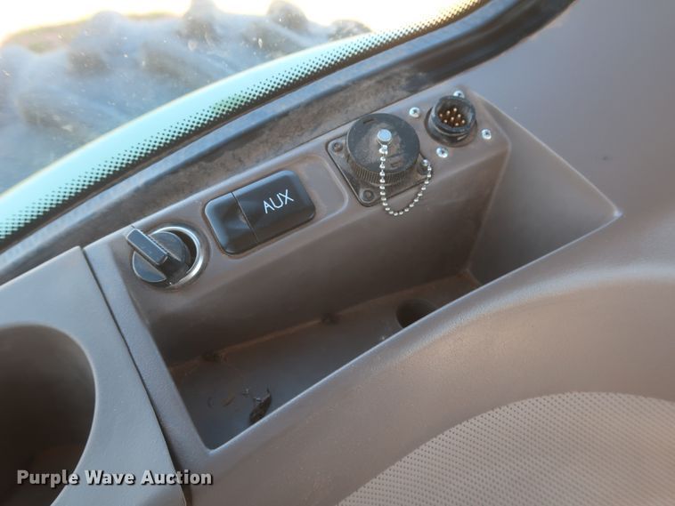 image for item DJ1823 2012 John Deere 8335R  MFWD tractor