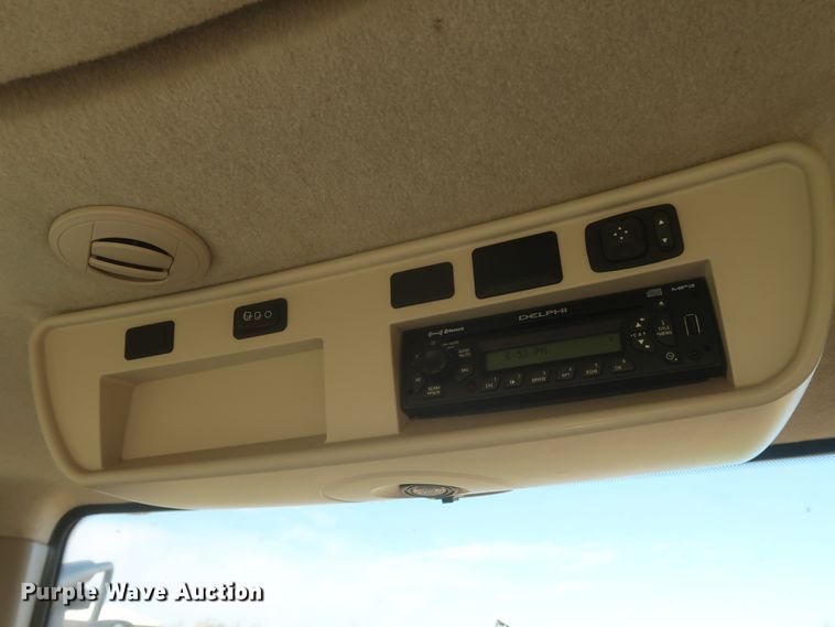 image for item DJ1823 2012 John Deere 8335R  MFWD tractor