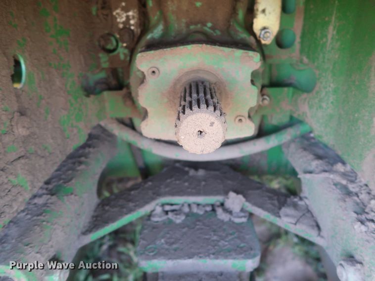 image for item DJ1823 2012 John Deere 8335R  MFWD tractor