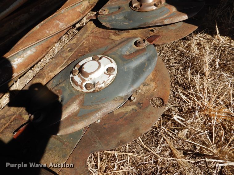 image for item DJ4796 2016 Massey-Ferguson WR9860  windrower