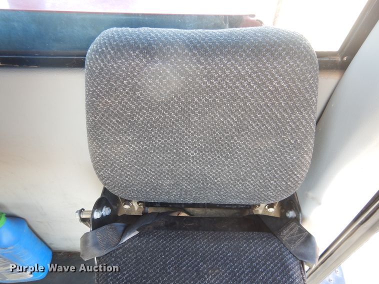 image for item DJ4796 2016 Massey-Ferguson WR9860  windrower