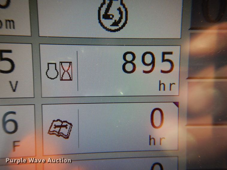 image for item DJ4796 2016 Massey-Ferguson WR9860  windrower