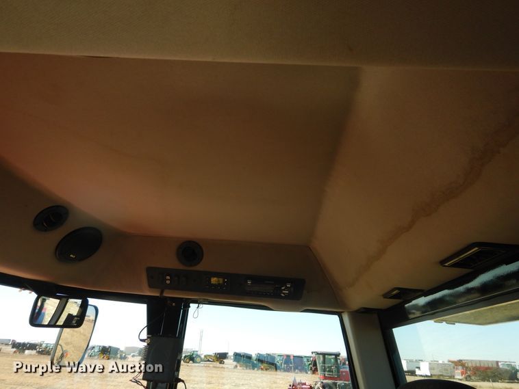 image for item DJ4796 2016 Massey-Ferguson WR9860  windrower