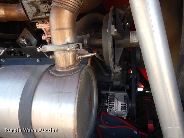 image for item DJ4796 2016 Massey-Ferguson WR9860  windrower