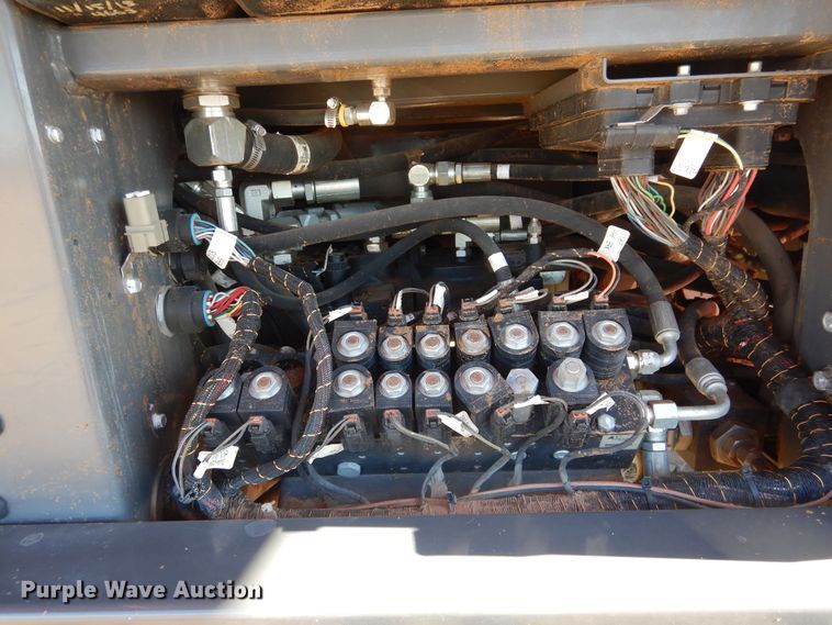 image for item DJ4796 2016 Massey-Ferguson WR9860  windrower