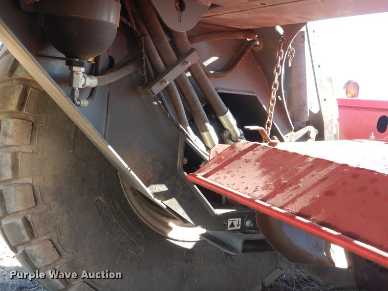 image for item DJ4796 2016 Massey-Ferguson WR9860  windrower