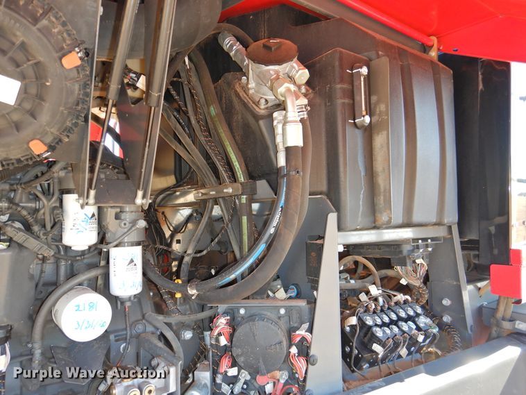 image for item DJ4797 2016 Massey-Ferguson WR9860  windrower