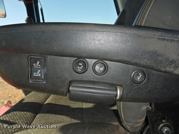 image for item DJ4797 2016 Massey-Ferguson WR9860  windrower