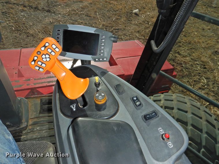 image for item DJ4797 2016 Massey-Ferguson WR9860  windrower