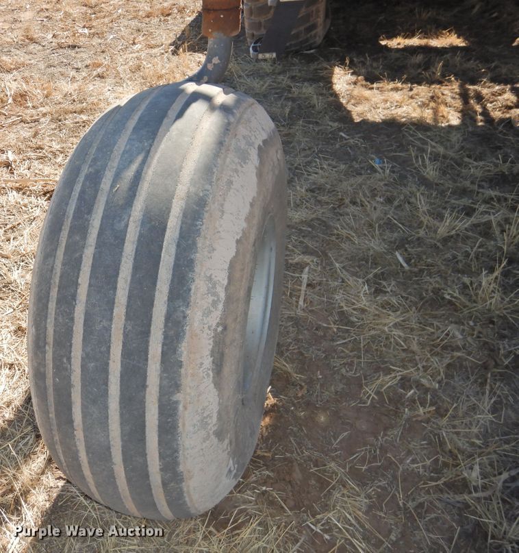 image for item DJ4797 2016 Massey-Ferguson WR9860  windrower