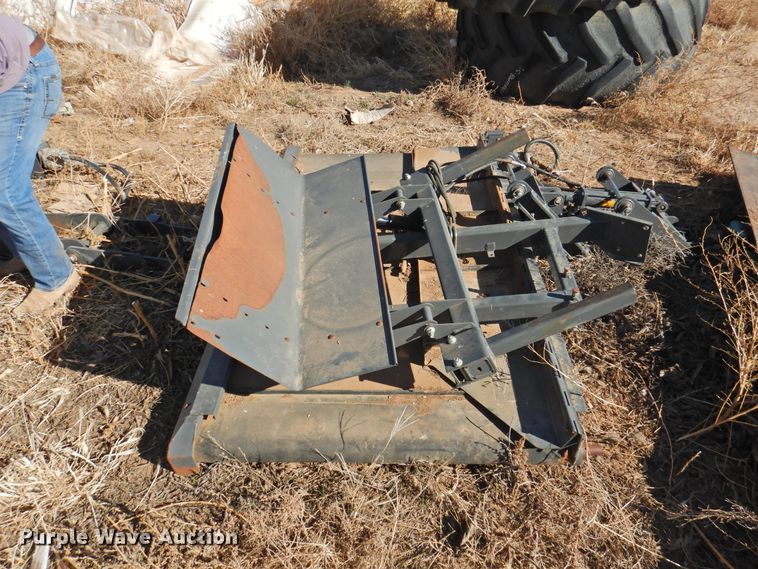 image for item DJ4797 2016 Massey-Ferguson WR9860  windrower