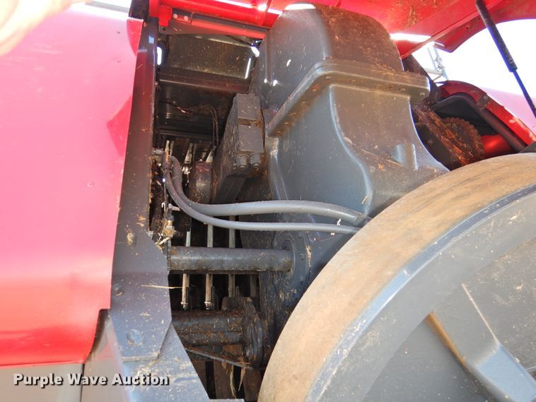 image for item DJ4798 2014 Massey-Ferguson 2290  large square baler