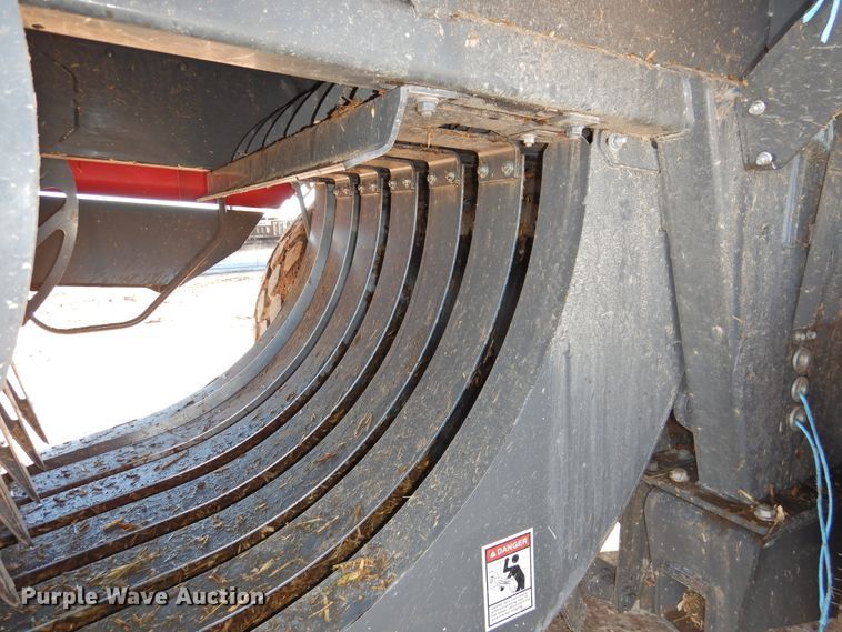 image for item DJ4798 2014 Massey-Ferguson 2290  large square baler