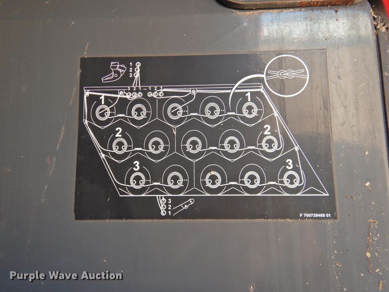 image for item DJ4798 2014 Massey-Ferguson 2290  large square baler