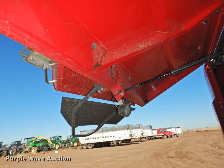 image for item DJ4798 2014 Massey-Ferguson 2290  large square baler