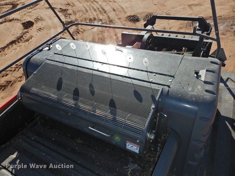 image for item DJ4798 2014 Massey-Ferguson 2290  large square baler