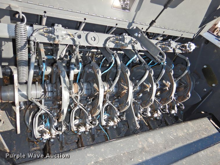 image for item DJ4798 2014 Massey-Ferguson 2290  large square baler