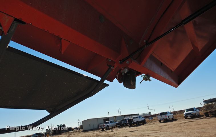 image for item DJ4798 2014 Massey-Ferguson 2290  large square baler