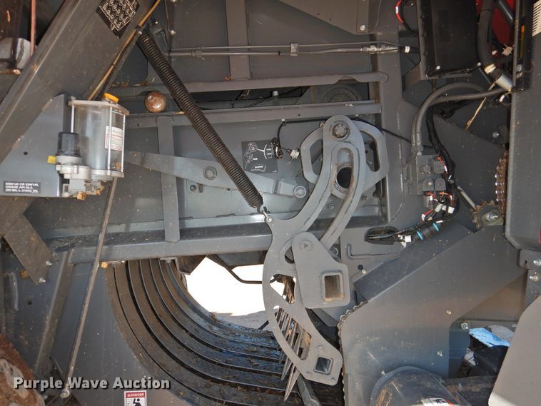 image for item DJ4798 2014 Massey-Ferguson 2290  large square baler