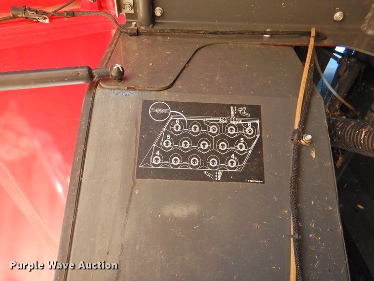 image for item DJ4798 2014 Massey-Ferguson 2290  large square baler